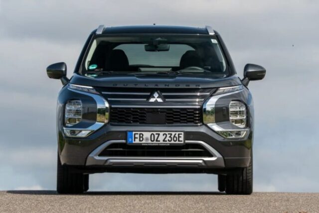 Η Mitsubishi αντεπιτίθεται: Το νέο Outlander δείχνει πώς πρέπει να είναι ένα PHEV-SUV
