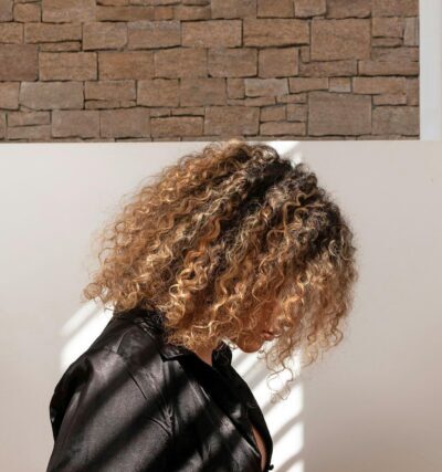 Τα 7 πιο όμορφα και μοντέρνα κουρέματα για curly