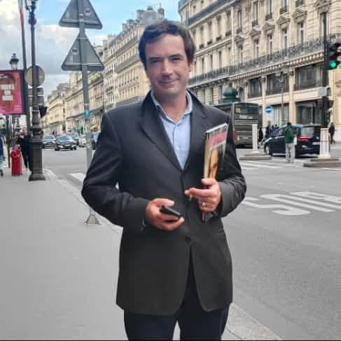 France :  Timothée Bordenave ΄΄ Ένας τυχοδιώκτης, στο σπίτι ΄΄  H Ποίηση ενώνει τους λαούς