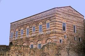 To Παλάτι του Πορφυρογέννητου……….