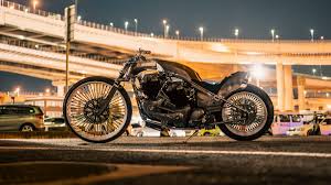 Έχετε ξαναδεί μοτοσικλέτα με δύο κινητήρες;