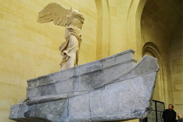 ΜΙΑ ΒΟΛΤΑ ΣΤΟ ΠΑΡΙΣΙ ..  ΜΟΥΣΕΙΟ ΤΟΥ ΛΟΥΒΡΟΥ – Απο τον Μανο Κιλημαντζο