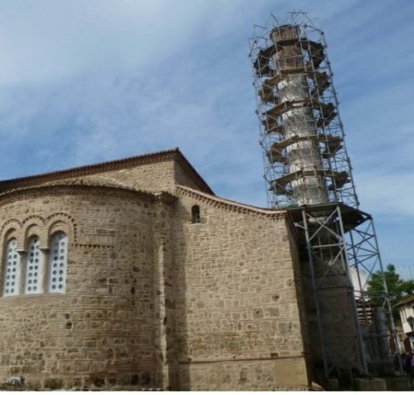 Περιηγήσεις  :  Στην Βυζαντινή Βεροια – Απο τον Τριαντάφυλλο Αθανασουλα