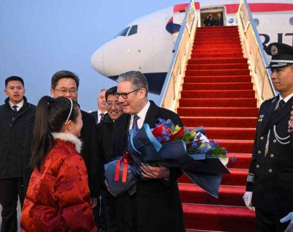 Γιατί οι σύμμαχοι της Αμερικής στρέφονται σιωπηλά προς την Κίνα