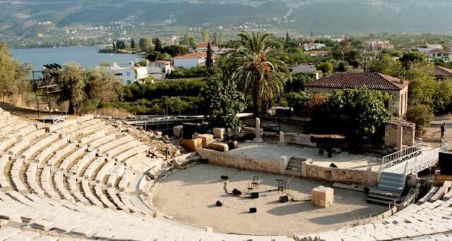 Το «λαλούν θέατρο» – Aπο την Μιραντα Σκηνιτη