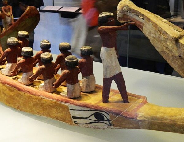 ΜΙΑ ΦΩΤΟΓΡΑΦΙΚΗ ΠΕΡΙΗΓΗΣΗ  – ΛΟΥΒΡΟ  2ο Μέρος   – ΤΑ ΑΙΓΥΠΤΙΑΚΑ !  Απο τον Μανο Κιλημαντζο