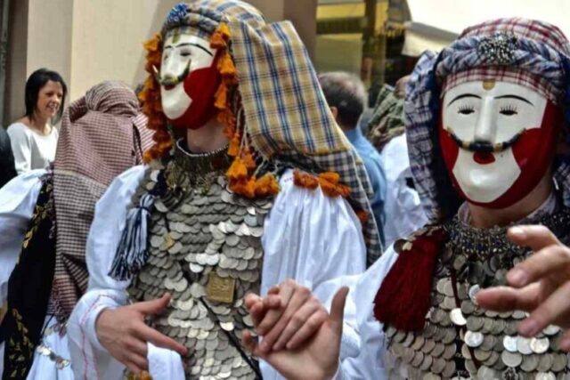 Το καρναβάλι της Νάουσας και η  μνήμη της παράδοσης – Απο την Βασιλική Άνθη