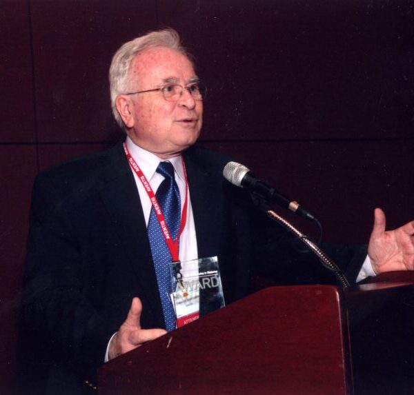 Συνέντευξη : Ο καθηγητής Παιδιατρικής  Χρήστος Μπαρτζόκας  προσκεκλημένος του  Αχιλλέα Παπαδιονυσίου