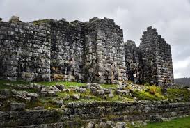 «Διός αιετός, ωκείαν πτέρυγ´ αμφοτέρωθεν χαλάξαις, αρχός οιωνών»  Πίνδαρος – Απο την Μιραντα Σκηνιτη