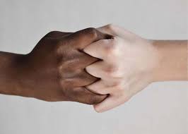 Ποίηση :  Ευα Πετροπούλου Λιανού ΄΄Είμαστε άνθρωποι΄΄