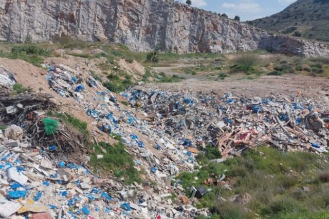 Συλλήψεις απο την ειδική Επιχειρησιακή Ομάδα Δράσης της  Γ.Α.Δ.Α στην Σαλαμινα