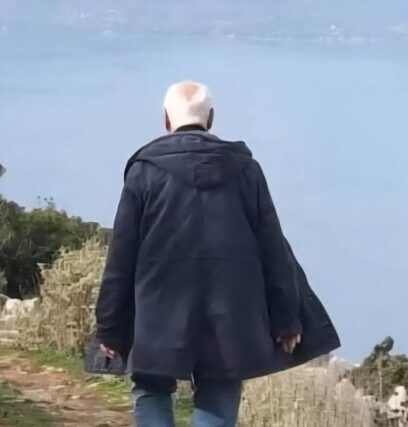 Ποιηση  : Δημητρης Τζουβαλης  ΄΄ΔΙΚΤΑΤΟΡΙΕΣ΄΄