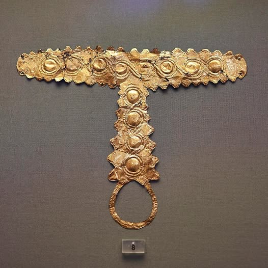 Aπο  την  Μυκηναϊκή συλλογή των θησαυρών – Απο την Μιραντα Σκηνιτη