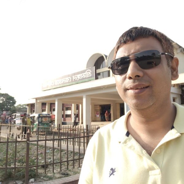 Ri Hossain : Το πλευρό της Λίλιθ – H Ποίηση ενώνει τους λαούς