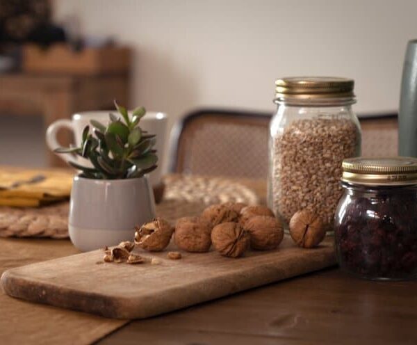 14 καλοί λόγοι για να προσθέσετε τα καρύδια στη διατροφή σας