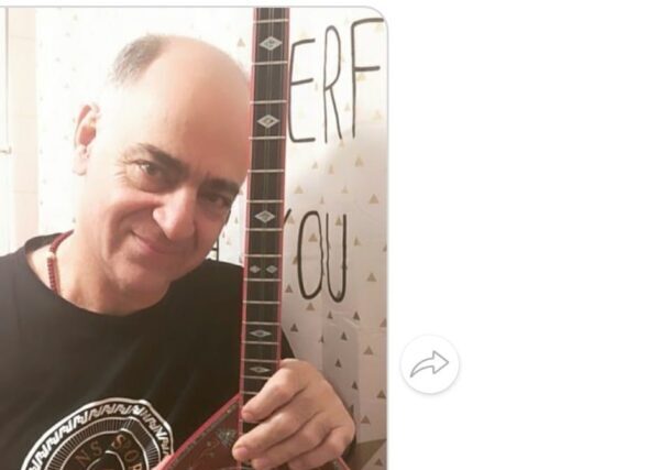 Συνεντευξη : Ο Μουσικός και Συνθέτης κ Μανώλης Καραντίνης. Προσκελημενος του  Αχιλλέα Παπαδιονυσίου