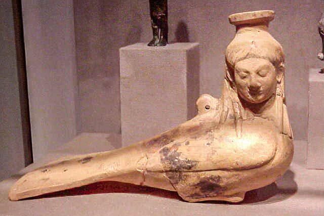 Η χθόνια μορφή τους ……… Απο την Μιραντα  Σκηνιτη