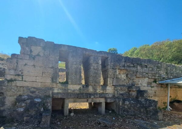 ΑΜΦΊΠΟΛΗ ΒΟΡΕΊΟ ΤΕΙΧΟΣ ΠΥΛΗ Α – Απο τον  Τριανταφυλλο  Αθανασουλα