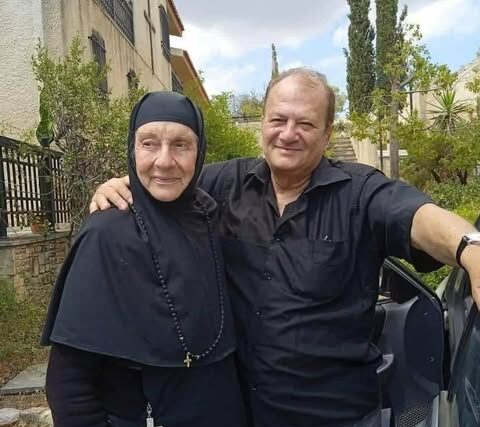 ..ΔΥΟ ΛΟΓΙΑ ΑΓΑΠΗΣ, ΓΙΑ ΤΗΝ ΑΞΕΧΑΣΤΗ ΘΕΟΝΥΜΦΗ. …Γράφει ο Πάνος Καλουδάς