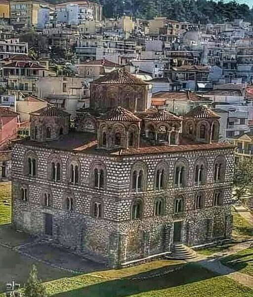 Σε τέσσερα χρόνια θα  ξανά δούμε το εσωτερικό της.