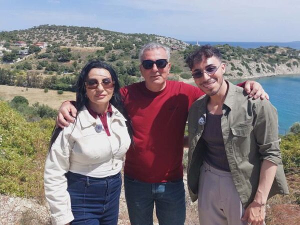 Escapers – Η Πόπη Μαλλιωτάκη και ο Βασίλης Λαζαρίδης στη Σαλαμίνα (Μέρος Β’)