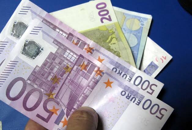 Καλύτερα να σκοτώσεις άνθρωπο παρά να μπλέξεις με τις τράπεζες. Ποιο εύκολα θα ξεμπλέξεις.
