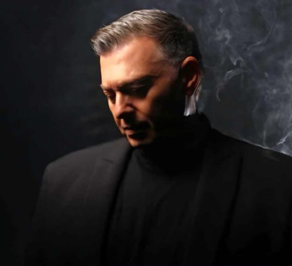 Κυκλοφορεί το νέο πλατινένιο album του Νίκου Μακρόπουλου