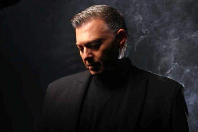 Κυκλοφορεί το νέο πλατινένιο album του Νίκου Μακρόπουλου