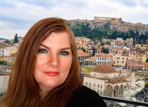 Εύα Πετρόπουλου Λιανου : Με τεράστια χαρά και ευγνωμοσύνη, ευχαριστώ …………..