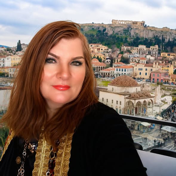 Εύα Πετρόπουλου Λιανου : Με τεράστια χαρά και ευγνωμοσύνη, ευχαριστώ …………..