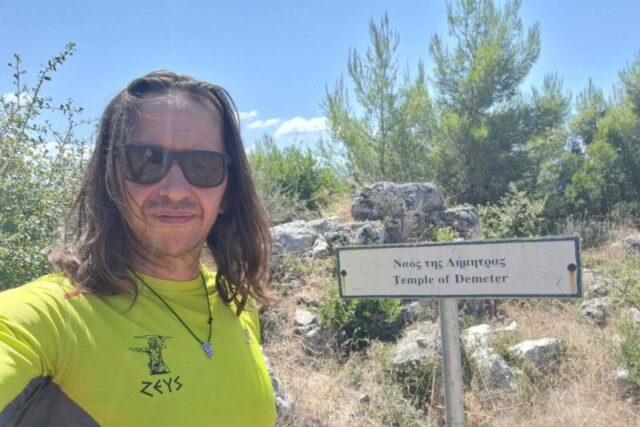 Ο ναός της ΔΗΜΗΤΡΑΣ στο αρχαιο Λεπρεο που έγινε οικοδόμηκα υλικά για τον ναο των Ταξιάρχων….Απο τον   Τριανταφυλλο Αθανασουλα