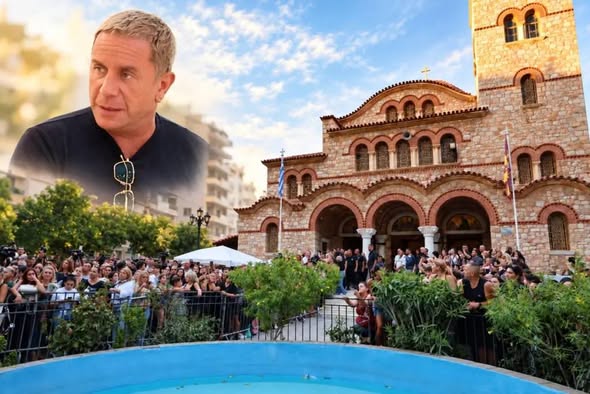 .ΠΙΣΩ ΑΠ’ ΤΟΥΣ ΔΥΟ ΓΙΑΤΡΟΥΣ ΟΛΟΚΛΗΡΗ ΦΟΝΙΚΗ ΣΥΝΤΕΧΝΕΙΑ  …Γράφει ο Πανος Καλουδάς.