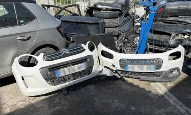 Ελλάδα: Βρέθηκε το συνεργείο που διέλυαν τα κλεμμένα αυτοκίνητα