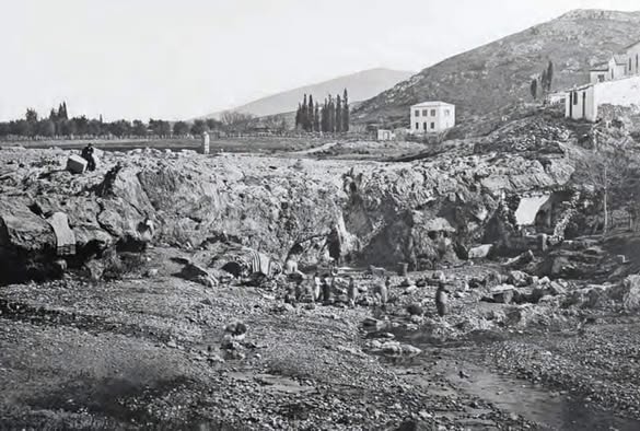 Σήμερα περνάμε από τα σημεία που έτρεχαν, δίχως να γνωρίζουμε την ύπαρξη τους.