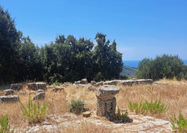 Περιηγήσεις : Ο ναός της  ΔΗΜΗΤΡΑΣ  στο αρχαιο  Λεπρεο – Απο τον Τριαντάφυλλο Αθανασουλα