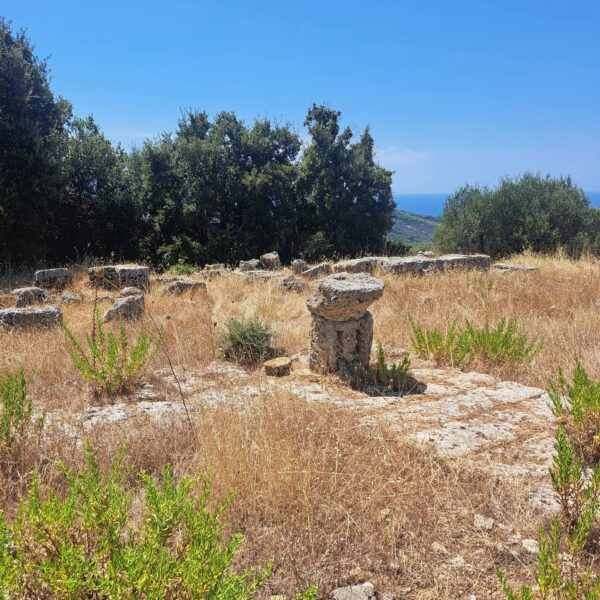 Περιηγήσεις : Ο ναός της  ΔΗΜΗΤΡΑΣ  στο αρχαιο  Λεπρεο – Απο τον Τριαντάφυλλο Αθανασουλα