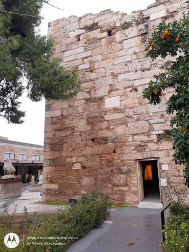 «ΤΕΧΝΗ ΤΥΧΗΝ ΕΣΤΕΡΞΕ ΚΑΙ ΤΥΧΗ ΤΕΧΝΗΝ. Από την Μίδεια στην σύγχρονη Λιβαδειά» Περιοδική εικαστική έκθεση 21 έως 31 Οκτωβρίου 2026 Μεσαιωνικός πύργος Νικολάου Σεντ Ομέρ – Αρχαιολογικό Μουσείο Θηβών